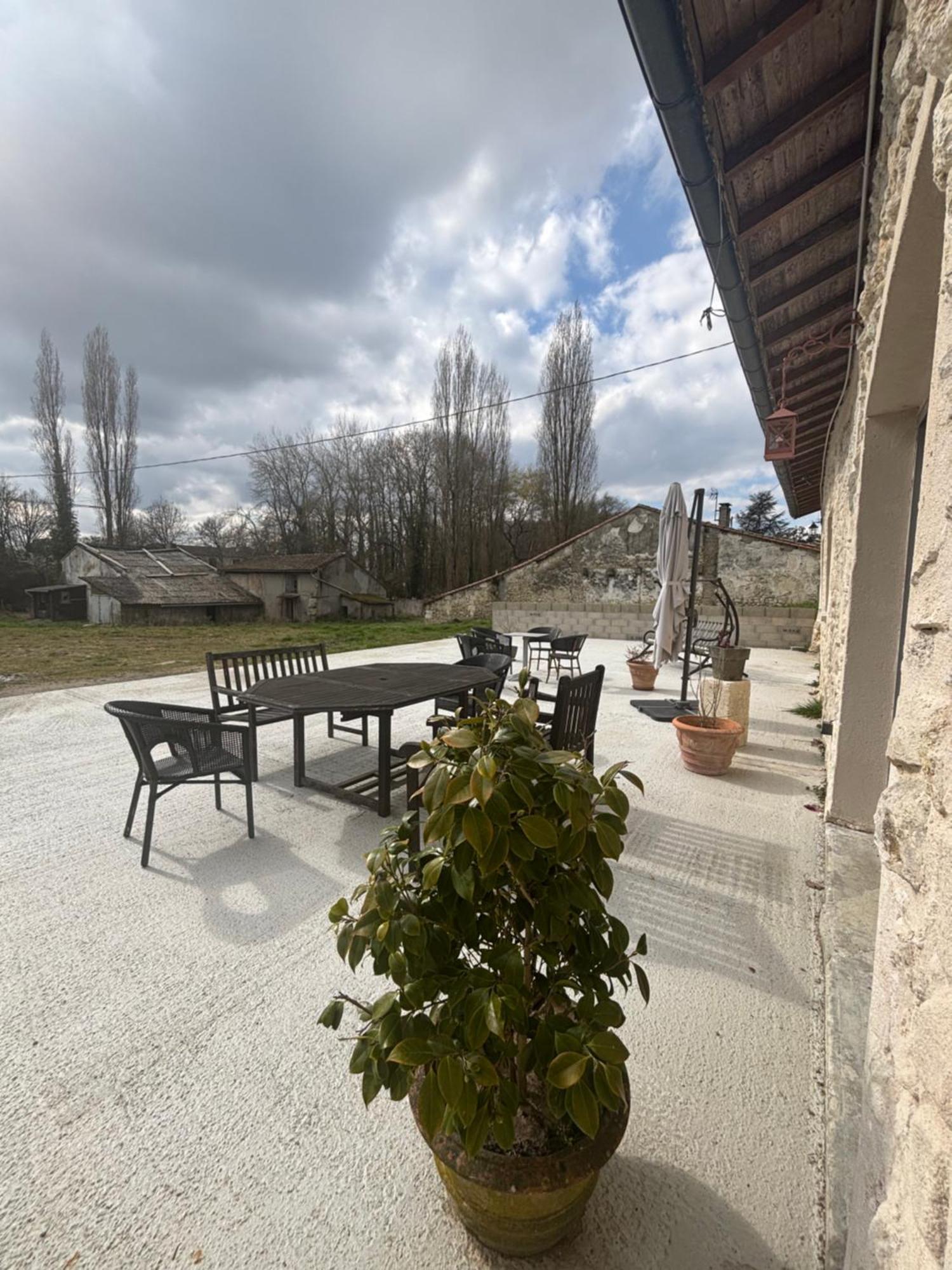 Fantastic Petit Beauval Hotel Saint-Sulpice-et-Cameyrac Exterior photo
